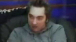 Учитель - что-то объясняет утром
Я за первой партой: