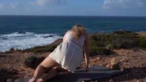 LOVELY YOGA AT THE COAST