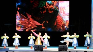 ФЕСТИВАЛЬ "ДОНСКИЕ ТРАДИЦИИ". ТАНЕЦ "ЗВОНКИЕ ЛОЖКИ". АНТ "ЛЕБЁДУШКИ".