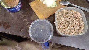 готовим гречку на Вахте на обед