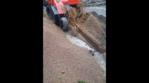 Самоходный траншеекопатель