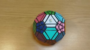 Коллекция головоломок. Часть 101. YuXin 20-Axis Soccer Cube