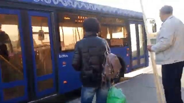 Автобус ЛиАЗ 6213 борт 192877, маршрут 687