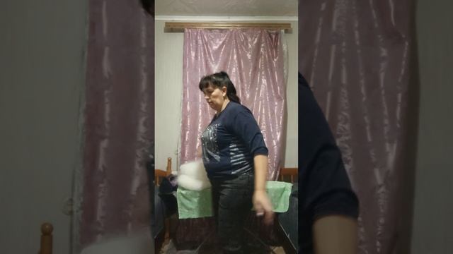 1000220433.mp4 Вечерний показ пуховых изделий.т.89020931602 смотреть онлайн