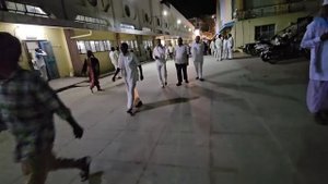 Продолжаем расхламление! Это ГРАБЁЖ, но Нам нужны полочки! Случайная встреча с мужем.