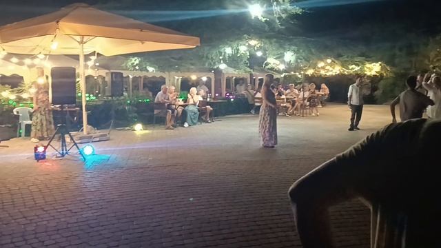 ТАНЦЫ В ГАГРАХ смотреть онлайн