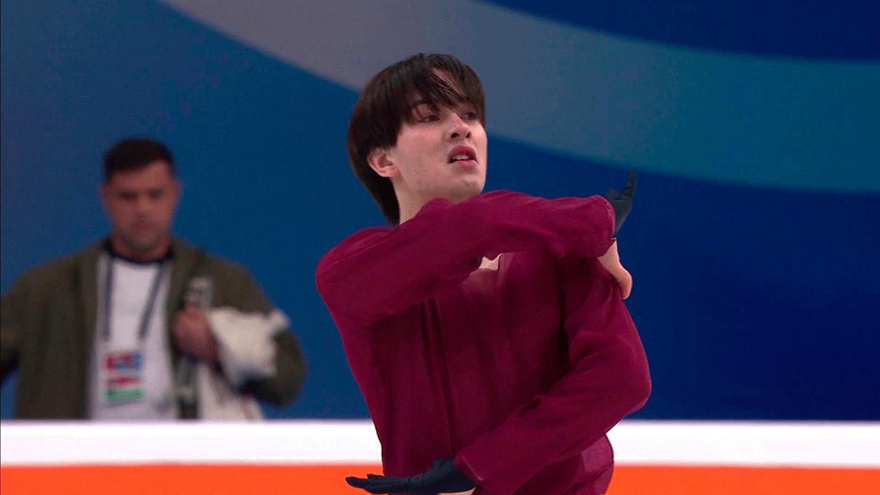 Фигурист Николай Угожаев стал первым в короткой программе Гран-при России