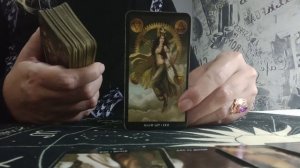 Стоит ли бояться перемен? Расклад Таро