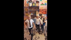 С Днём национального костюма!