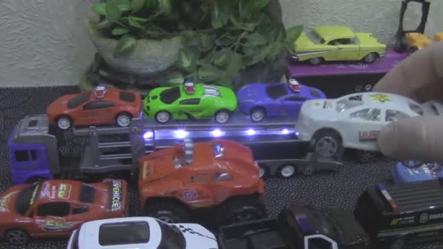 ДЕТСКИЕ МАШИНКИ. И вновь машинки.