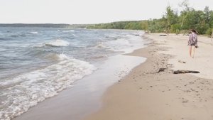 Волны на Обском море (Новосибирск).