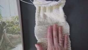 Урок 2. Изнаночные петли. Учимся вязать по книге М.В. Максимовой Азбука вязания