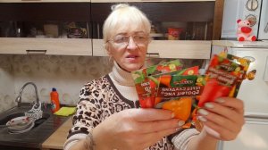 25-10-2025.Жизнь в селе.Покупки с Озона.Посадила лук и выбрала чеснок.