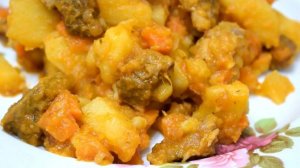 Простой ужин. Большое блюдо для всей семьи. Жаркое с мясом и картошкой просто и очень вкусно.