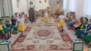 "Осенние солнышки" средняя группа