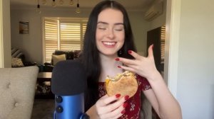 ASMR｜Мукбанг Вкусно и Точка :). Lauren