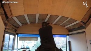 2025 новости когда есть умелые руки и много времени. мужик молодец Мужчина превратил старый школьный