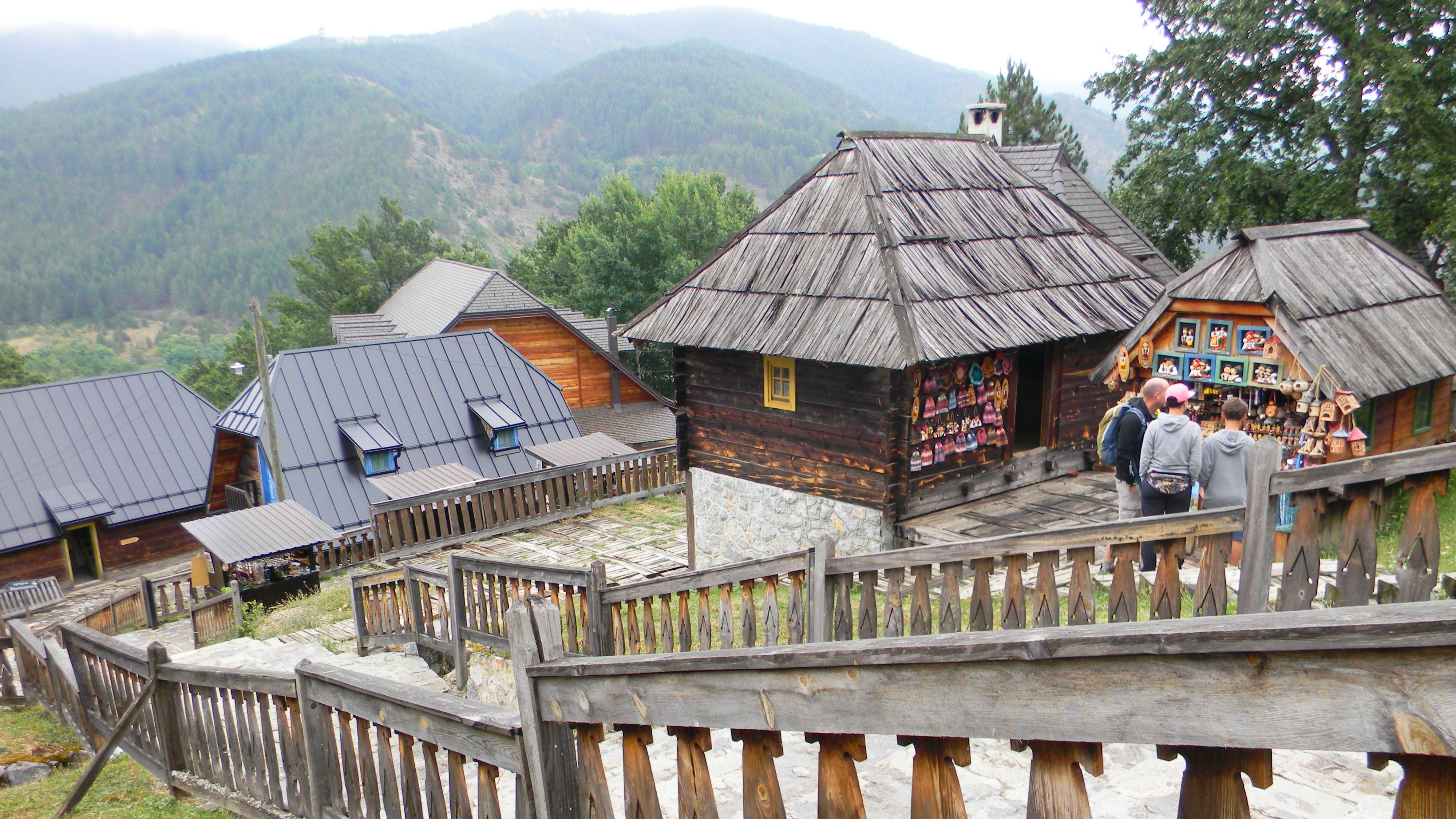 Дрвенград Эмира Кустурицы