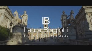 Показ женской коллекции Laura Biagiotti весна-лето 2023