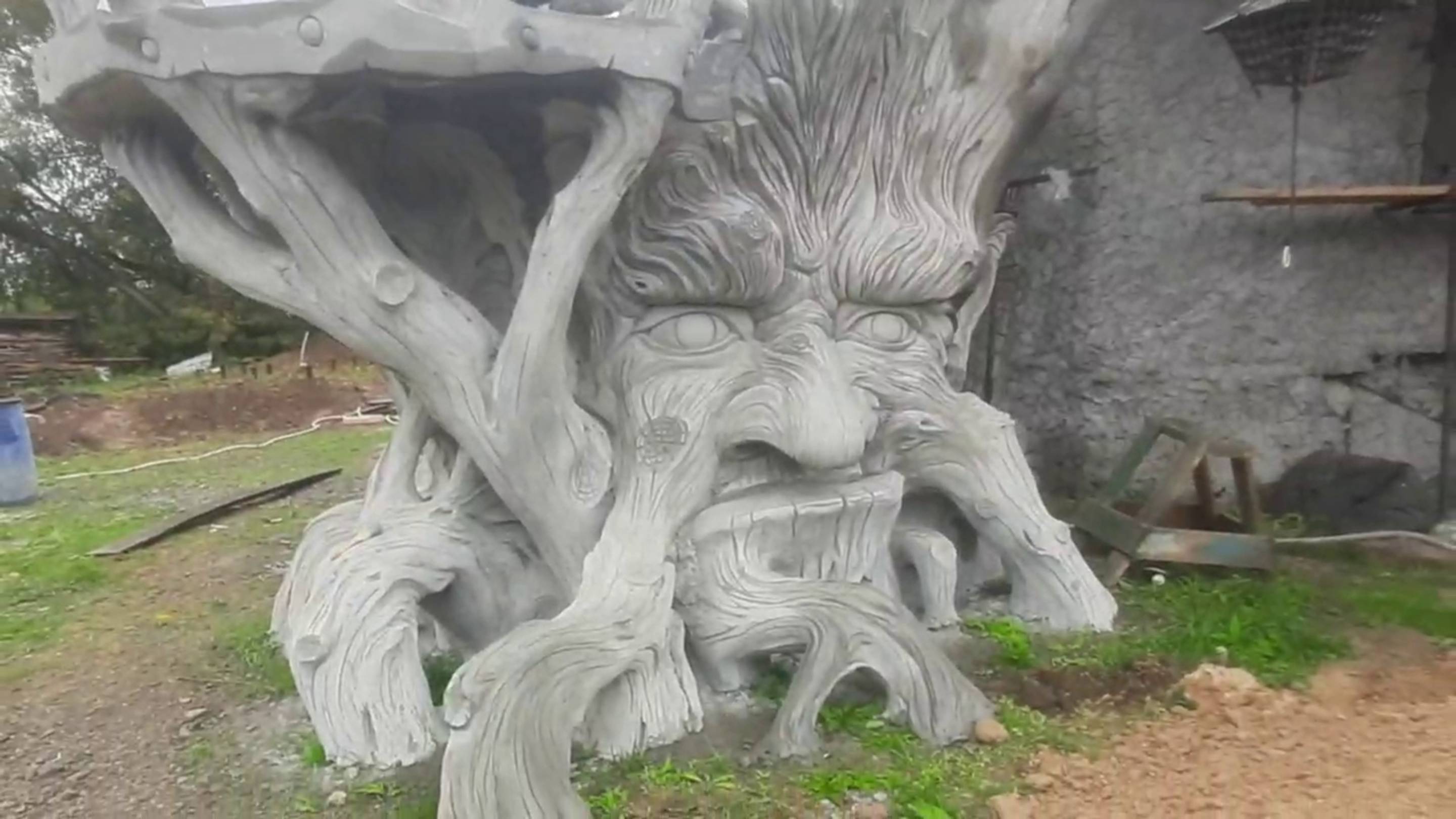 оформление усадьбы.  сказочные дома. скульптура из арт бетона мастер Коля.