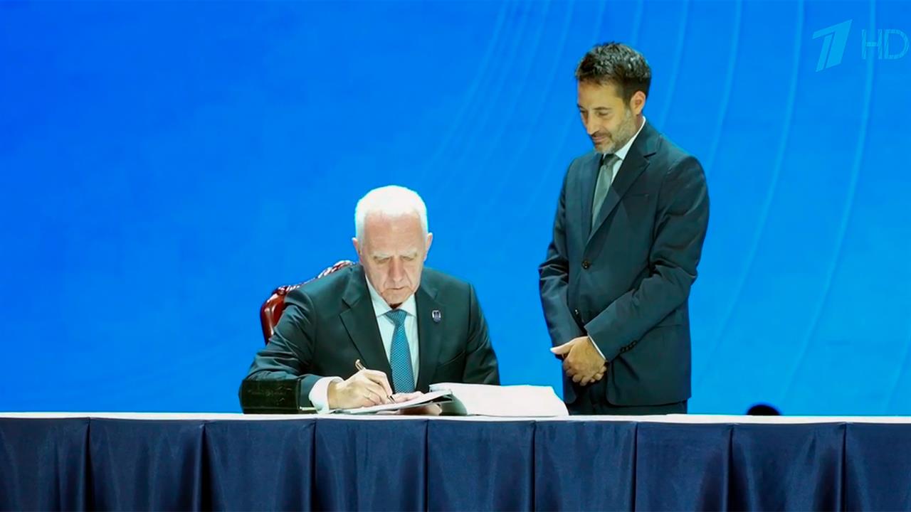 Генпрокурор России подписал во Вьетнаме Конвенцию ООН против киберпреступности