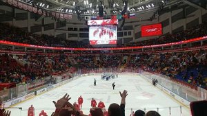 Спартак Москва, ты не один, с тобою мы, мы победим!