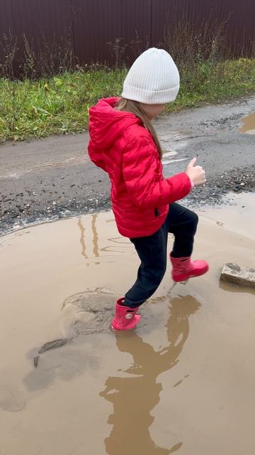 Прыгаем по лужам