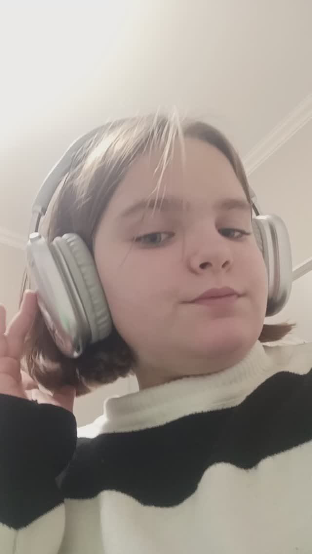 распокуйка подарков от лп