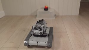 Строим Карточный Стреляющий Танк Lego | Building A Card Shooting Lego Tank