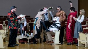 Обручение в монастыре (2019). Трейлер