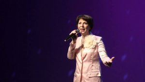 Это просто хит! На месте не усидеть!