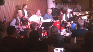 30. Не все еще спето