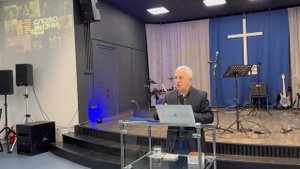 «Церковь это семья Божья» проповедует пастор церкви «Слово жизни» г.Сочи Гарник Надирян