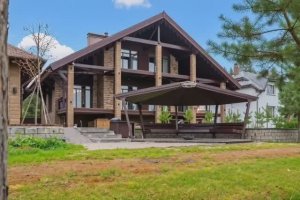 Дом о озера. Пос.Ленинское