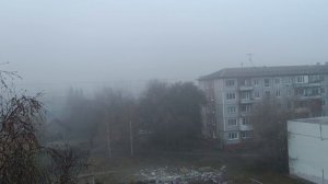 Утренний туманный пейзаж