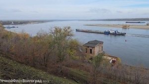 Толкач-буксир Евростар-3 в составе с нефтеналивной Мира идёт в ВДСК