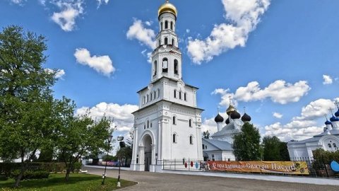 Храмы правой стороны дороги М-10 от Москвы до Твери