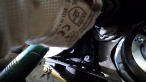 замена ролика натяжителя подшипник 1.4 саха