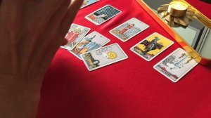 Любит ли вас загаданный мужчина? Гадание Таро