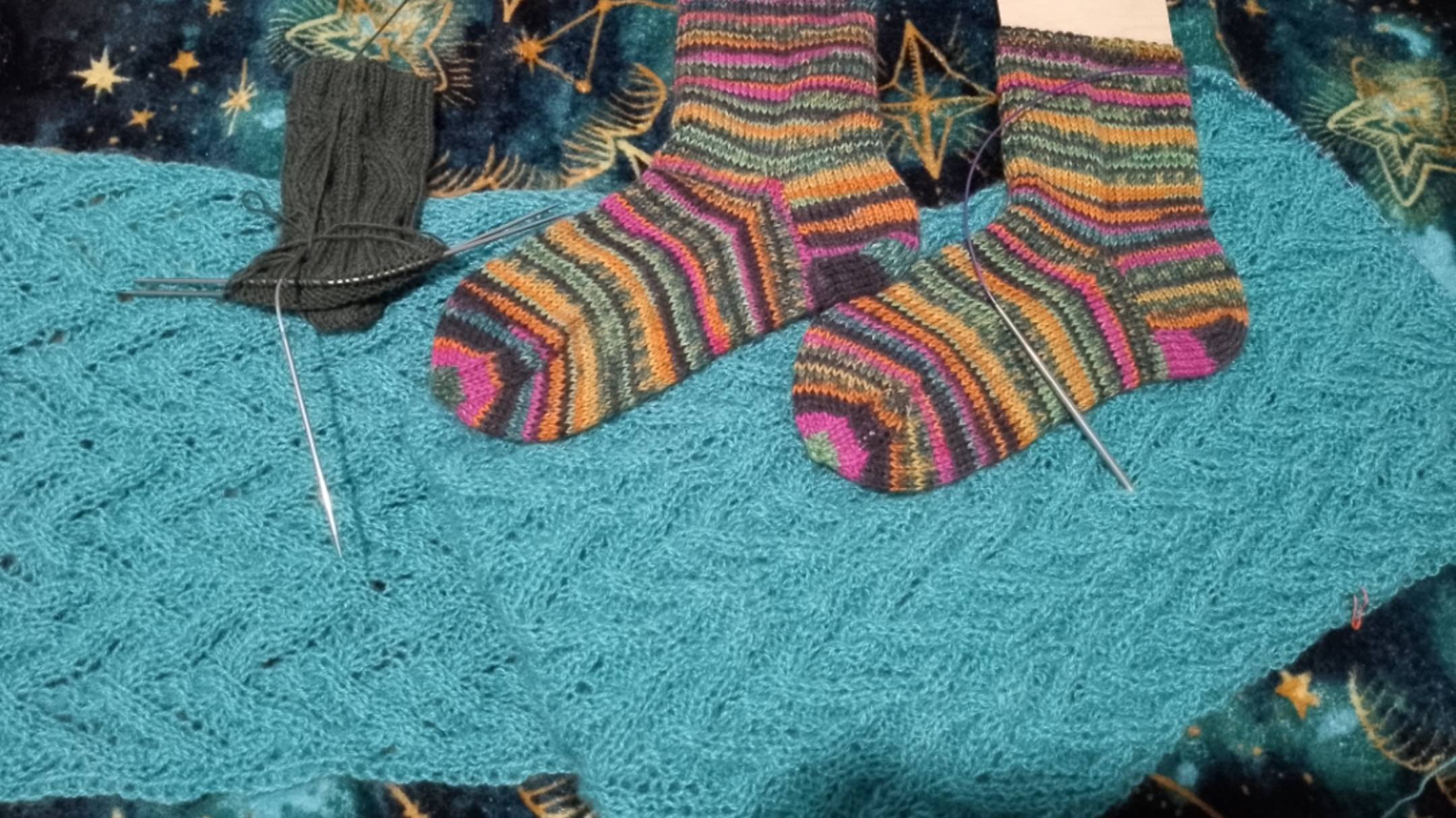 Рукоделие во время работы. смотреть онлайн