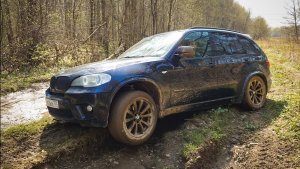 BMW X5 E70 offroad
