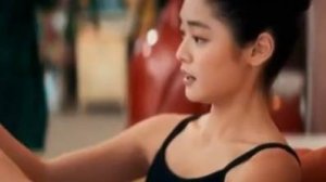 Ее истинное желание — стать танцовщицей.