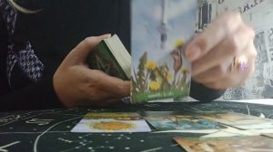 Как выйти из замкнутого сценария неудачных отношений? Расклад Таро