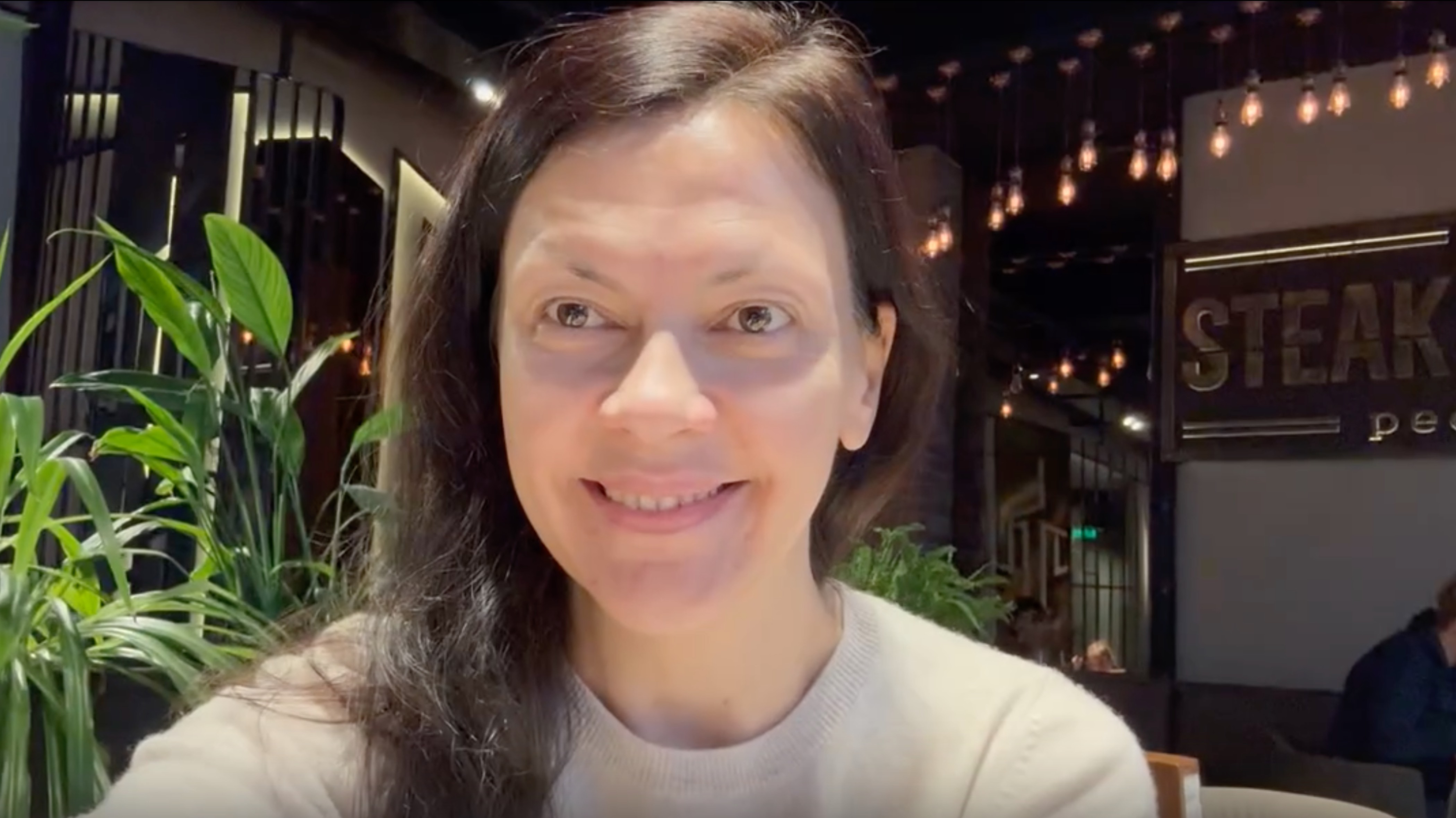 Завтрак в ресторане "Стейк Хаус",  KM Tower Plaza. Н.Новгород. Октябрь 2025.