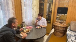 МЫ СОБИРАЛИ КЛУБНИКУ У АДАМА И ЕВЫ В ДРЕМУЧЕМ ЛЕСУ У ОЗЕРА!