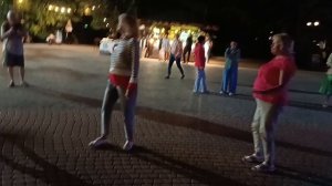 ГАГРЫ  ТАНЦУЕМ