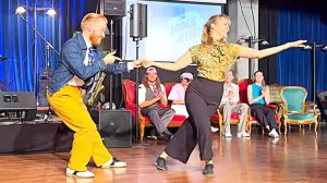 БЕЗУМНЫЙ ТАНЦЕВАЛЬНЫЙ ПЕРФОРМАНС - Сондре и Таня. #Танцы