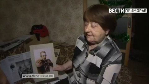 Памятник адмиралу Василию Завойко.
