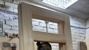 Двери из массива