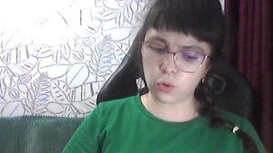 По крышам трели от дождя...